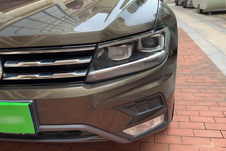Used Volkswagen Tiguan L 2017 330TSI Automatic Two-Wheel Drive Luxury Edition Left Front Headlight
