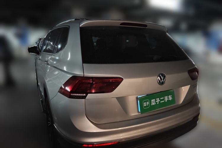 Used Volkswagen Tiguan L 2017 330TSI Automatic Two-Wheel Drive Flagship Edition Rear Left 45 Deg