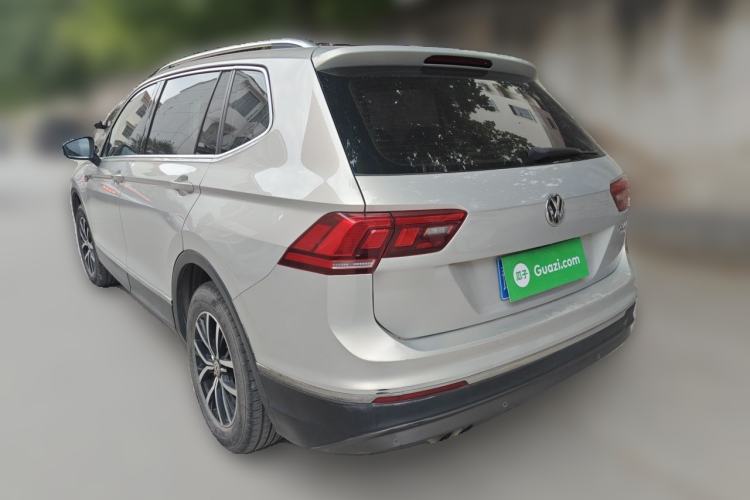 Used Volkswagen Tiguan L 2017 330TSI Automatic Two-Wheel Drive Luxury Edition Rear Left 45 Deg