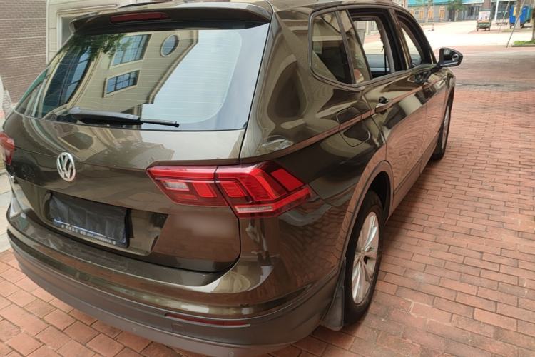 Used Volkswagen Tiguan L 2017 330TSI Automatic Two-Wheel Drive Luxury Edition Right Rear Taillight