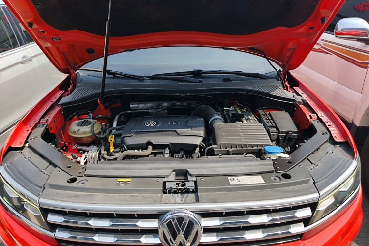 Used Volkswagen Tiguan L 2017 330TSI Automatic Two-Wheel Drive Flagship Edition Engine Bay