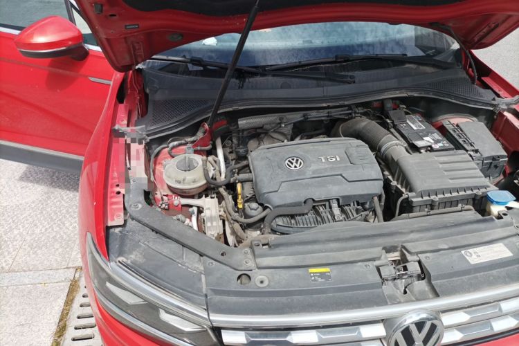 Used Volkswagen Tiguan L 2017 330TSI Automatic Two-Wheel Drive Flagship Edition Engine Bay Right