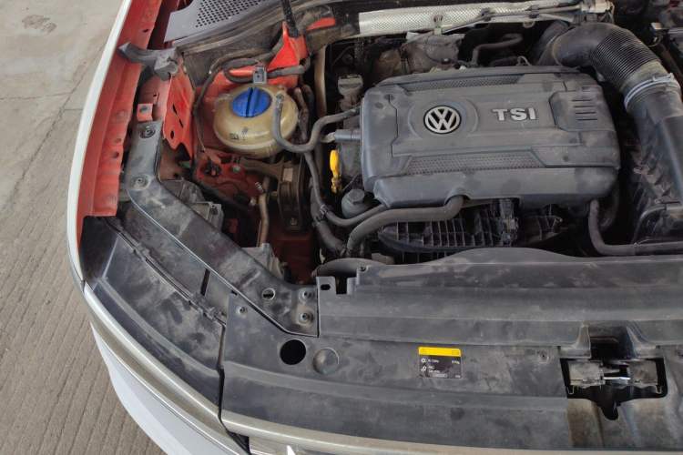 Used Volkswagen Tiguan L 2017 380TSI Automatic All-Wheel-Drive Flagship Edition Engine Bay Right
