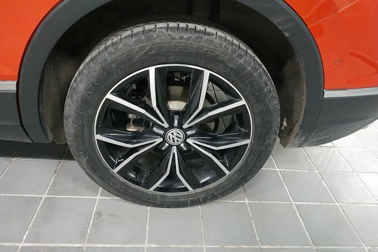 Used Volkswagen Tiguan L 2017 380TSI Automatic All-Wheel Drive Supreme Flagship Edition Exterior 12