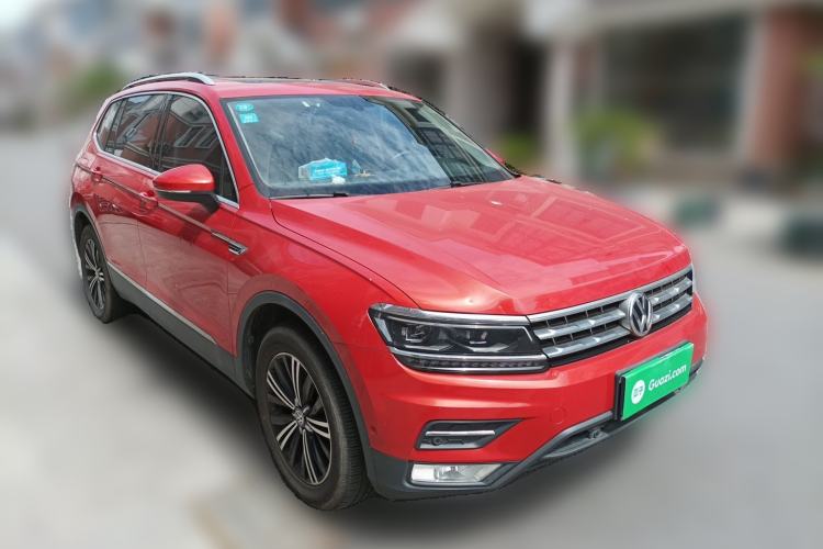 Used Volkswagen Tiguan L 2017 330TSI Automatic Two-Wheel Drive Flagship Edition Front Right 45 Deg