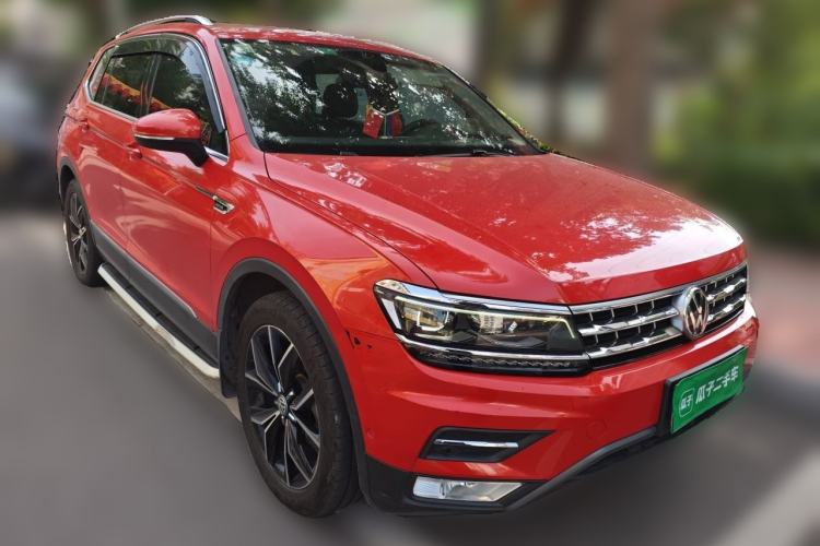 Used Volkswagen Tiguan L 2017 380TSI Automatic All-Wheel Drive Supreme Flagship Edition Front Right 45 Deg