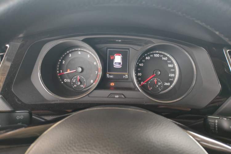 Used Volkswagen Tiguan L 2017 380TSI Automatic All-Wheel-Drive Flagship Edition Instrument Cluster