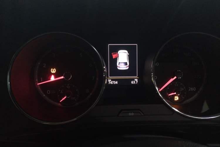 Used Volkswagen Tiguan L 2017 330TSI Automatic Two-Wheel Drive Comfort Edition Instrument Cluster