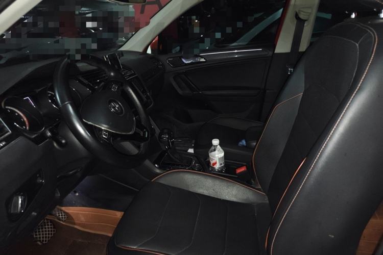 Used Volkswagen Tiguan L 2017 380TSI Automatic All-Wheel Drive Supreme Flagship Edition Left Front Seat