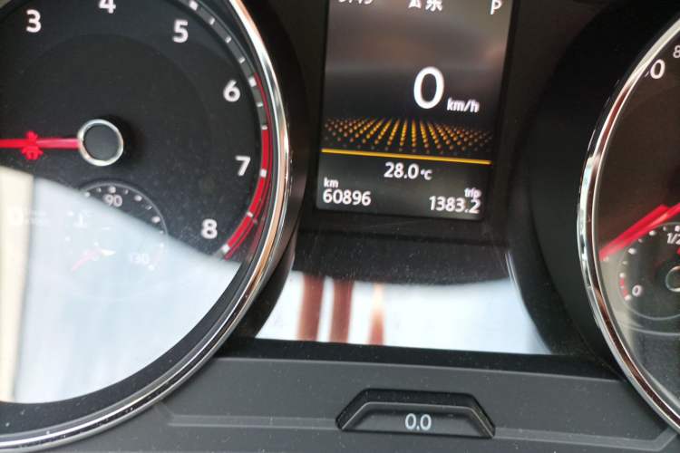 Used Volkswagen Tiguan L 2017 330TSI Automatic Two-Wheel Drive Flagship Edition Odometer Close Up