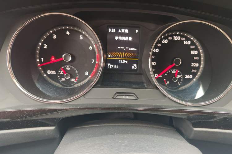 Used Volkswagen Tiguan L 2017 380TSI Automatic All-Wheel-Drive Luxury Edition Odometer Close Up