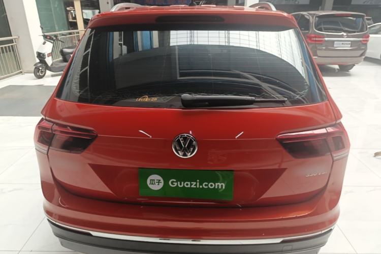 Used Volkswagen Tiguan L 2017 330TSI Automatic Two-Wheel Drive Flagship Edition Rear
