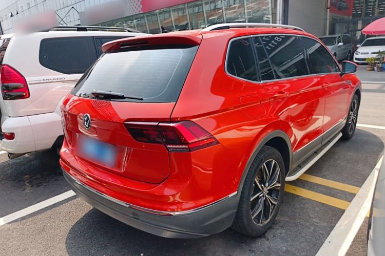 Used Volkswagen Tiguan L 2017 330TSI Automatic Two-Wheel Drive Flagship Edition Rear Right 45 Deg