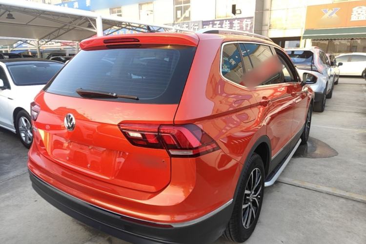 Used Volkswagen Tiguan L 2017 330TSI Automatic Two-Wheel Drive Comfort Edition Rear Right 45 Deg