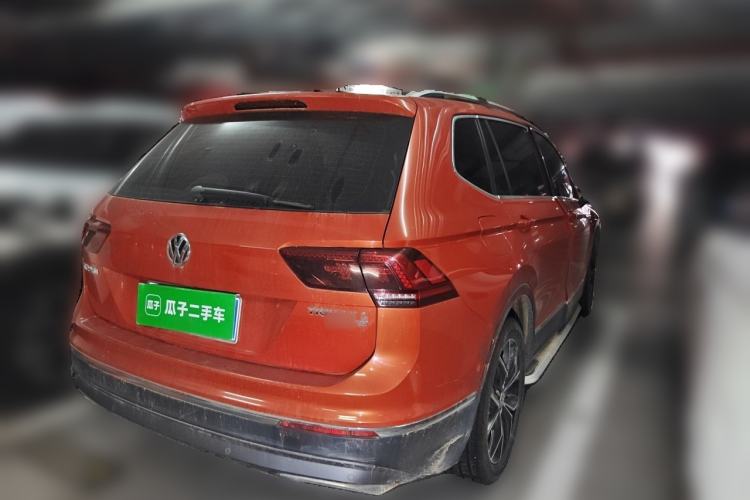 Used Volkswagen Tiguan L 2017 380TSI Automatic All-Wheel Drive Supreme Flagship Edition Rear Right 45 Deg