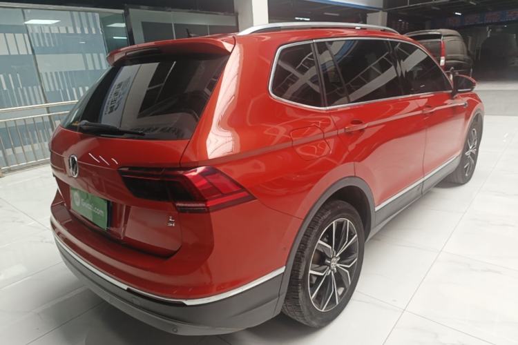 Used Volkswagen Tiguan L 2017 330TSI Automatic Two-Wheel Drive Flagship Edition Rear Right 45 Deg