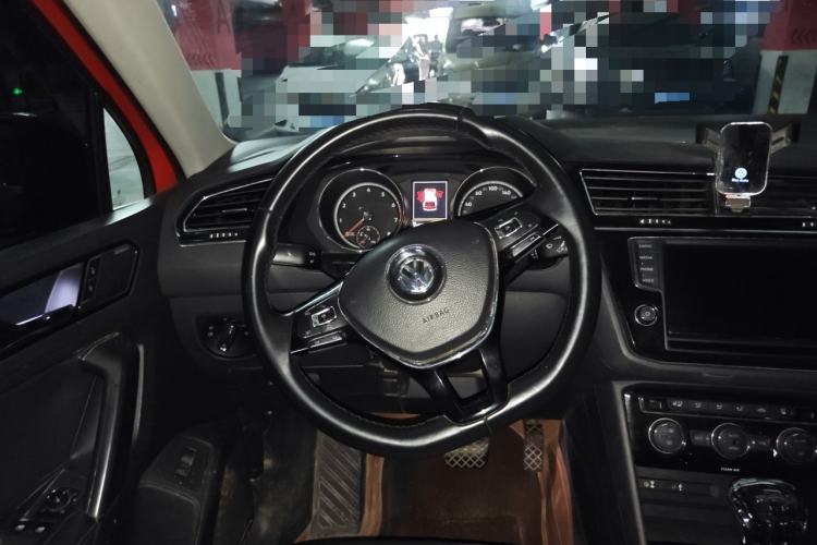 Used Volkswagen Tiguan L 2017 380TSI Automatic All-Wheel Drive Supreme Flagship Edition Steering Wheel