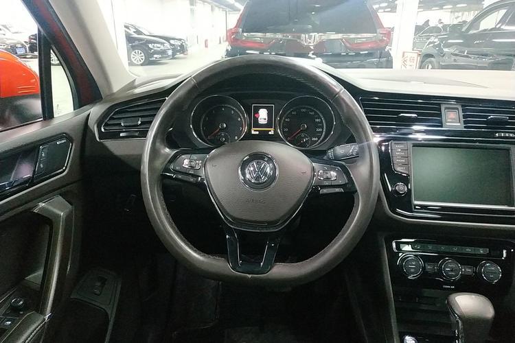 Used Volkswagen Tiguan L 2017 380TSI Automatic All-Wheel Drive Supreme Flagship Edition Steering Wheel