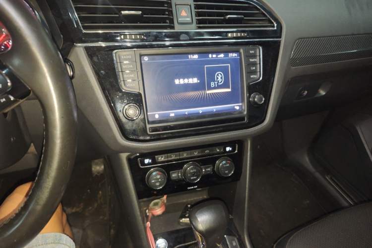 Used Volkswagen Tiguan L 2017 330TSI Automatic Two-Wheel Drive Flagship Edition Audio And AC Panel