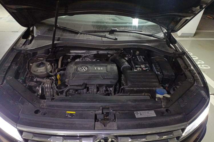 Used Volkswagen Tiguan L 2017 330TSI Automatic Two-Wheel Drive Flagship Edition Engine Bay