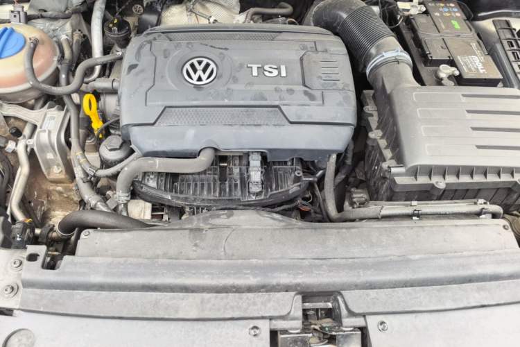 Used Volkswagen Tiguan L 2017 330TSI Automatic Two-Wheel Drive Flagship Edition Engine Bay