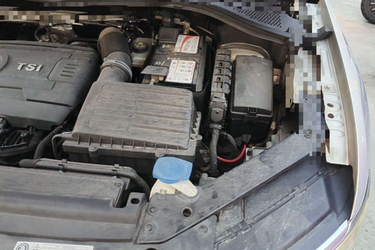 Used Volkswagen Tiguan L 2017 330TSI Automatic Two-Wheel Drive Flagship Edition Engine Bay Left