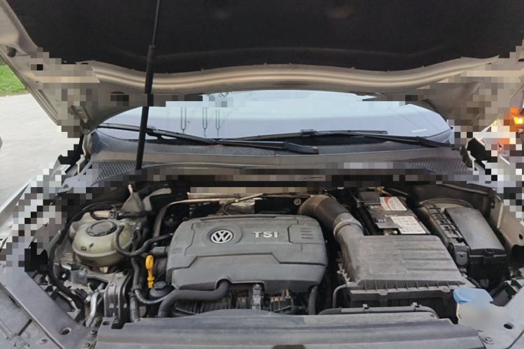 Used Volkswagen Tiguan L 2017 330TSI Automatic Two-Wheel Drive Flagship Edition Engine Bay