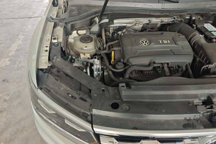 Used Volkswagen Tiguan L 2017 330TSI Automatic Two-Wheel Drive Flagship Edition Engine Bay Right