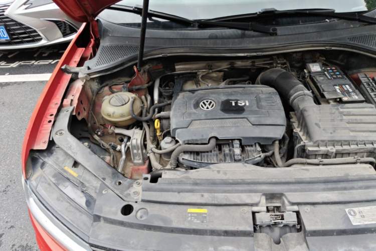 Used Volkswagen Tiguan L 2017 330TSI Automatic Two-Wheel Drive Comfort Edition Engine Bay Right
