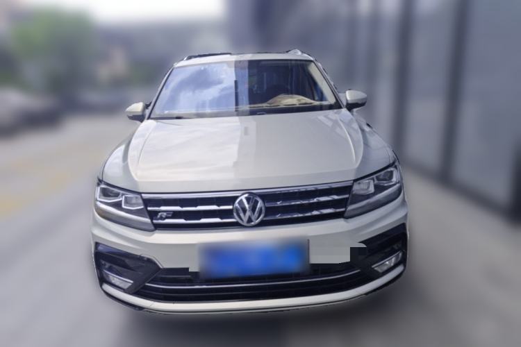 Used Volkswagen Tiguan L 2017 330TSI Automatic Two-Wheel Drive Luxury Edition Front