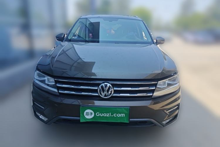 Used Volkswagen Tiguan L 2017 330TSI Automatic Two-Wheel Drive Luxury Edition Front