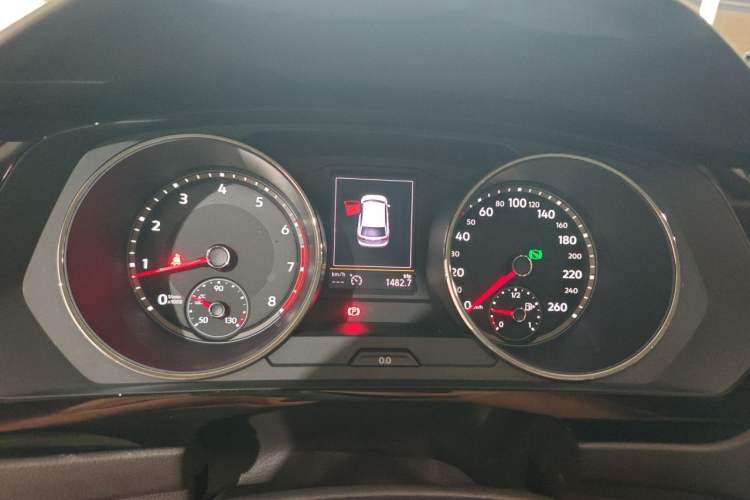 Used Volkswagen Tiguan L 2017 330TSI Automatic Two-Wheel Drive Flagship Edition Instrument Cluster