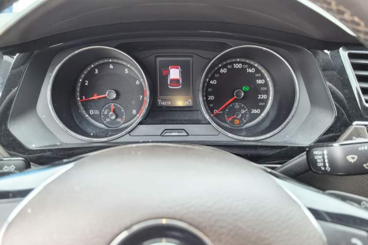 Used Volkswagen Tiguan L 2017 330TSI Automatic Two-Wheel Drive Flagship Edition Instrument Cluster