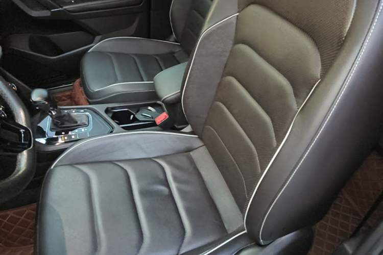 Used Volkswagen Tiguan L 2017 330TSI Automatic Two-Wheel Drive Flagship Edition Left Front Seat