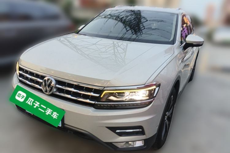 Used Volkswagen Tiguan L 2017 330TSI Automatic Two-Wheel Drive Flagship Edition Guazi used car, China used car export, Used car for sale, Used cars, Cheapest cars for sale
