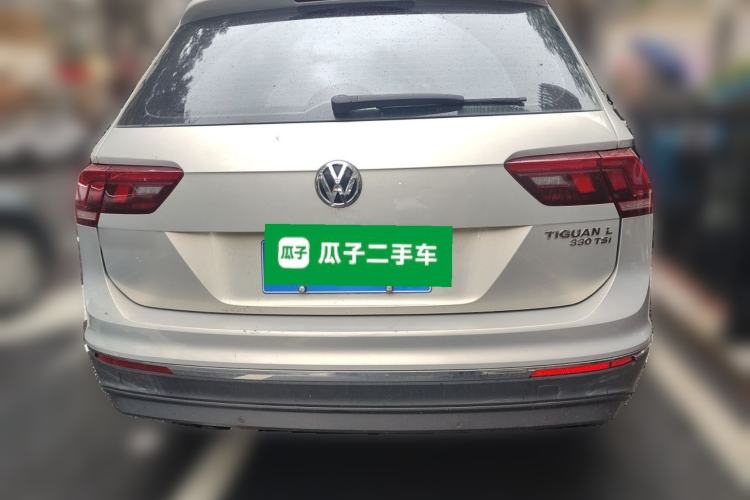 Used Volkswagen Tiguan L 2017 330TSI Automatic Two-Wheel Drive Luxury Edition Rear