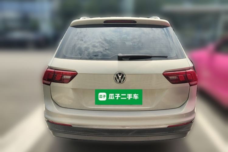 Used Volkswagen Tiguan L 2017 330TSI Automatic Two-Wheel Drive Luxury Edition Rear