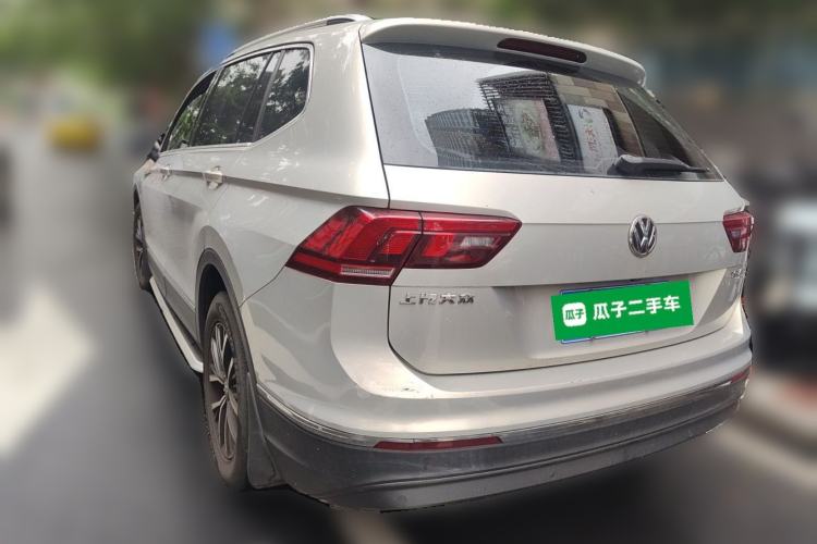 Used Volkswagen Tiguan L 2017 330TSI Automatic Two-Wheel Drive Luxury Edition Rear Left 45 Deg