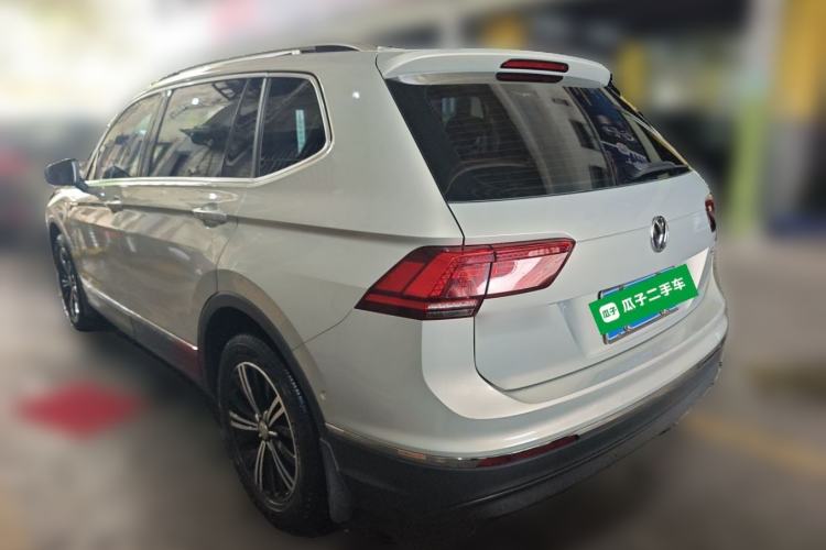 Used Volkswagen Tiguan L 2017 330TSI Automatic Two-Wheel Drive Flagship Edition Rear Left 45 Deg