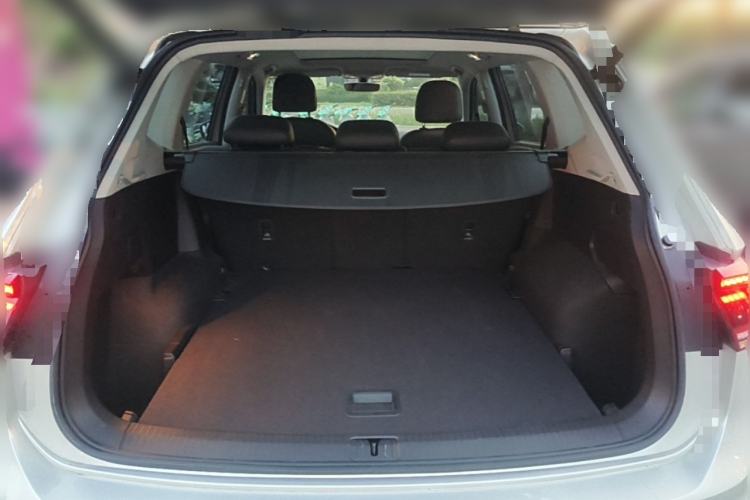 Used Volkswagen Tiguan L 2017 330TSI Automatic Two-Wheel Drive Flagship Edition Trunk