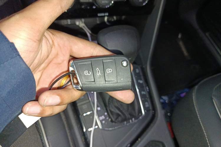 Used Volkswagen Tiguan L 2017 330TSI Automatic Two-Wheel Drive Flagship Edition Vehicle Key