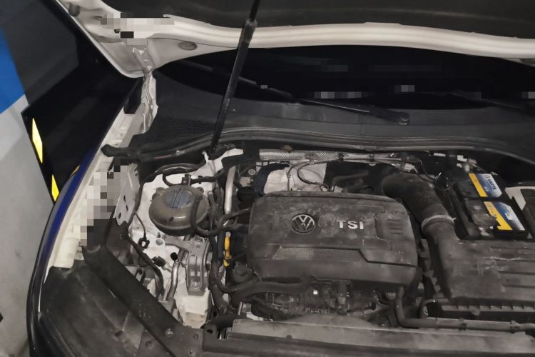 Used Volkswagen Tiguan L 2017 380TSI Automatic All-Wheel-Drive Luxury Edition Engine Bay Right