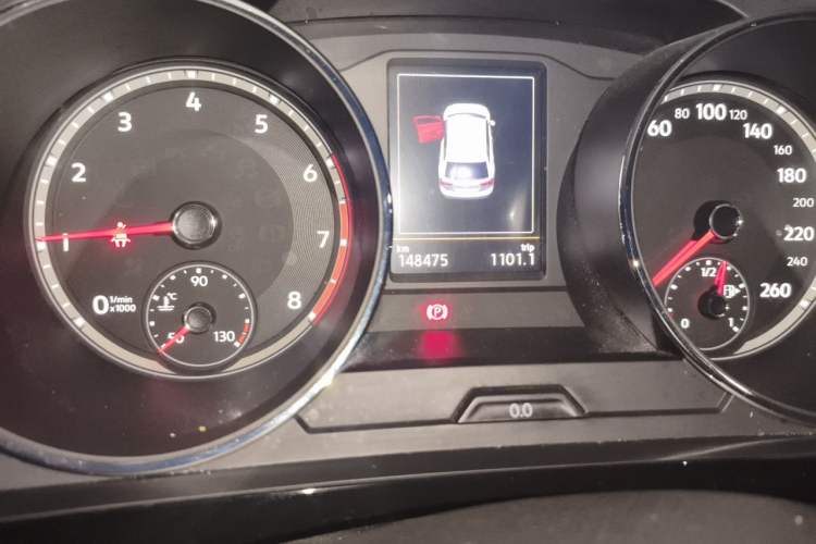 Used Volkswagen Tiguan L 2017 380TSI Automatic All-Wheel-Drive Luxury Edition Odometer Close Up