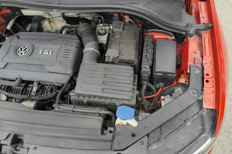 Used Volkswagen Tiguan L 2017 330TSI Automatic Two-Wheel Drive Flagship Edition Engine Bay Left