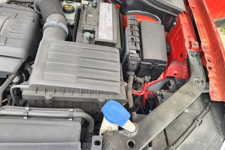 Used Volkswagen Tiguan L 2017 330TSI Automatic Two-Wheel Drive Flagship Edition Engine Bay Left