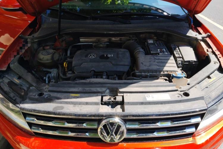 Used Volkswagen Tiguan L 2017 330TSI Automatic Two-Wheel Drive Comfort Edition Engine Bay