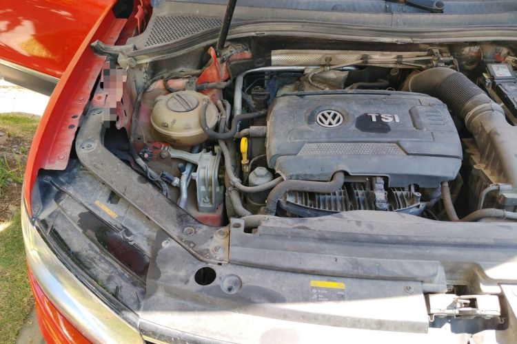 Used Volkswagen Tiguan L 2017 330TSI Automatic Two-Wheel Drive Comfort Edition Engine Bay Right