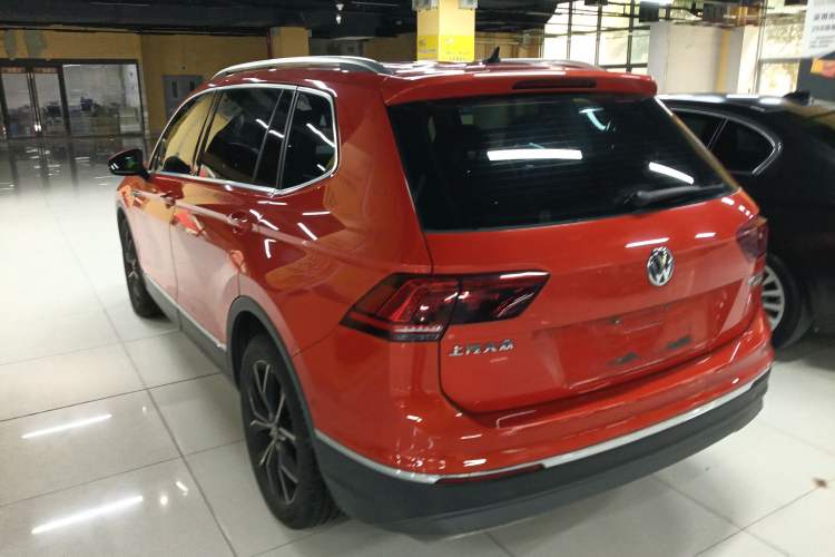 Used Volkswagen Tiguan L 2017 380TSI Automatic All-Wheel Drive Supreme Flagship Edition Exterior 2