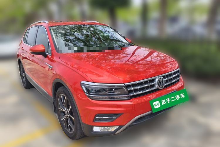 Used Volkswagen Tiguan L 2017 330TSI Automatic Two-Wheel Drive Flagship Edition Front Right 45 Deg