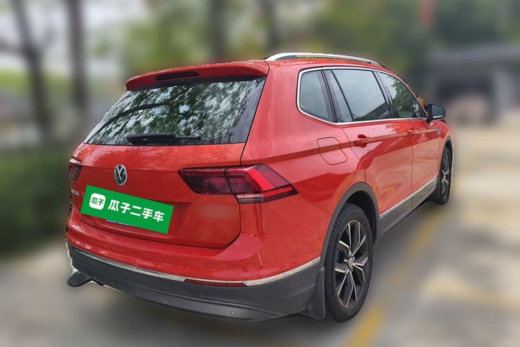 Used Volkswagen Tiguan L 2017 330TSI Automatic Two-Wheel Drive Flagship Edition Rear Right 45 Deg